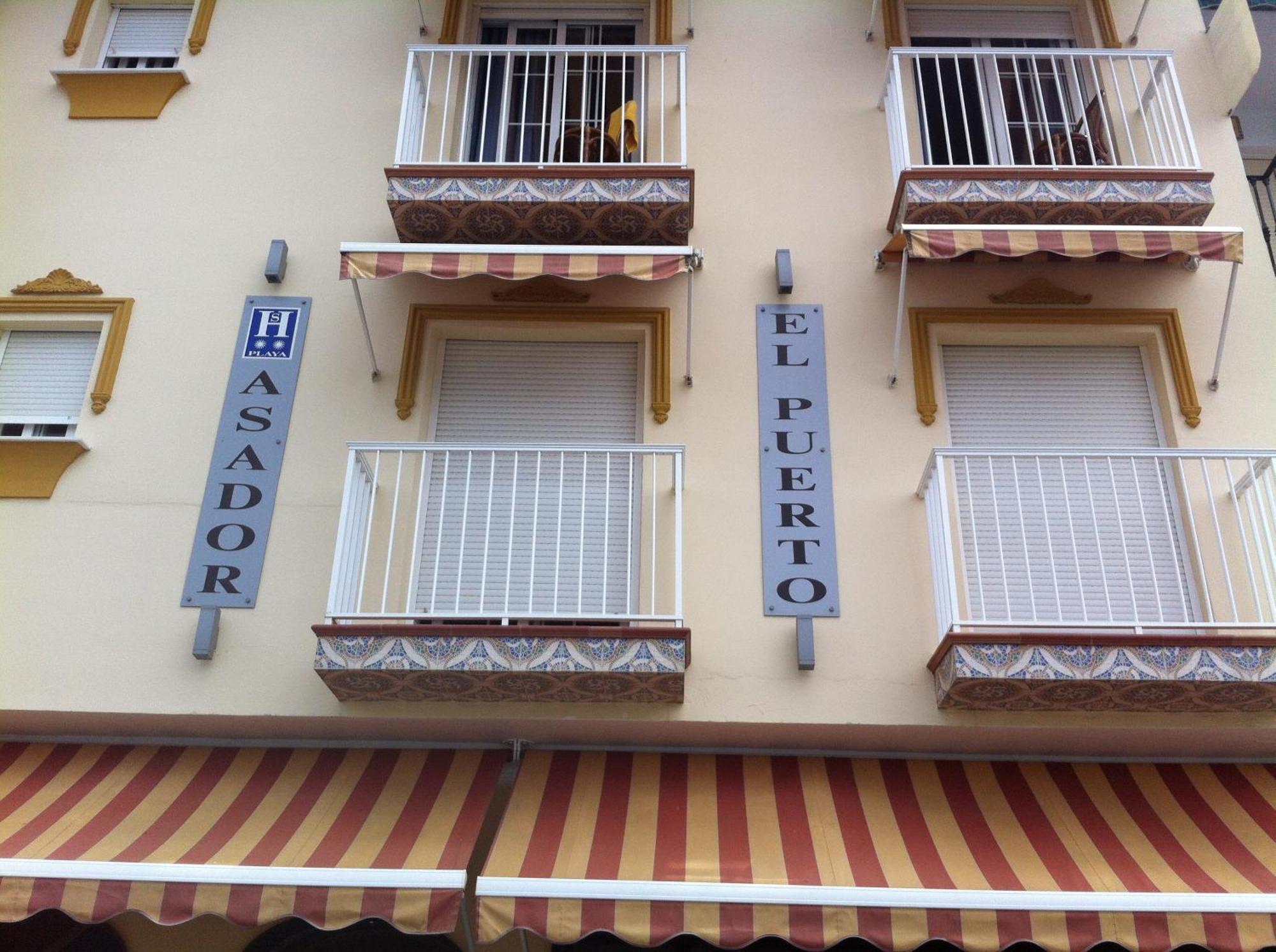 Hostal El Puerto Caleta De Velez Exterior foto